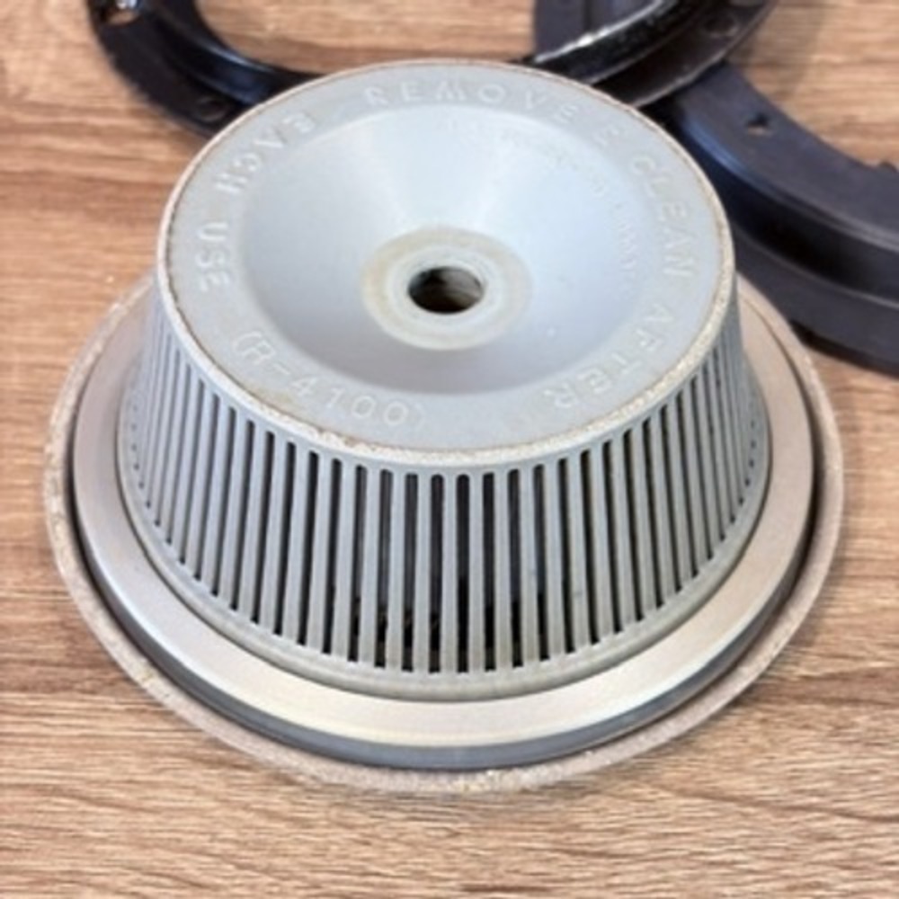 Rainbow Vacuum Parts R4100 Separator R4101 Spider R2701 R2702 R2698 Bundle - Picture 2 of 5